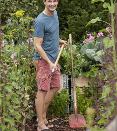 Von klein auf – Bäume pflanzen im eigenen Garten